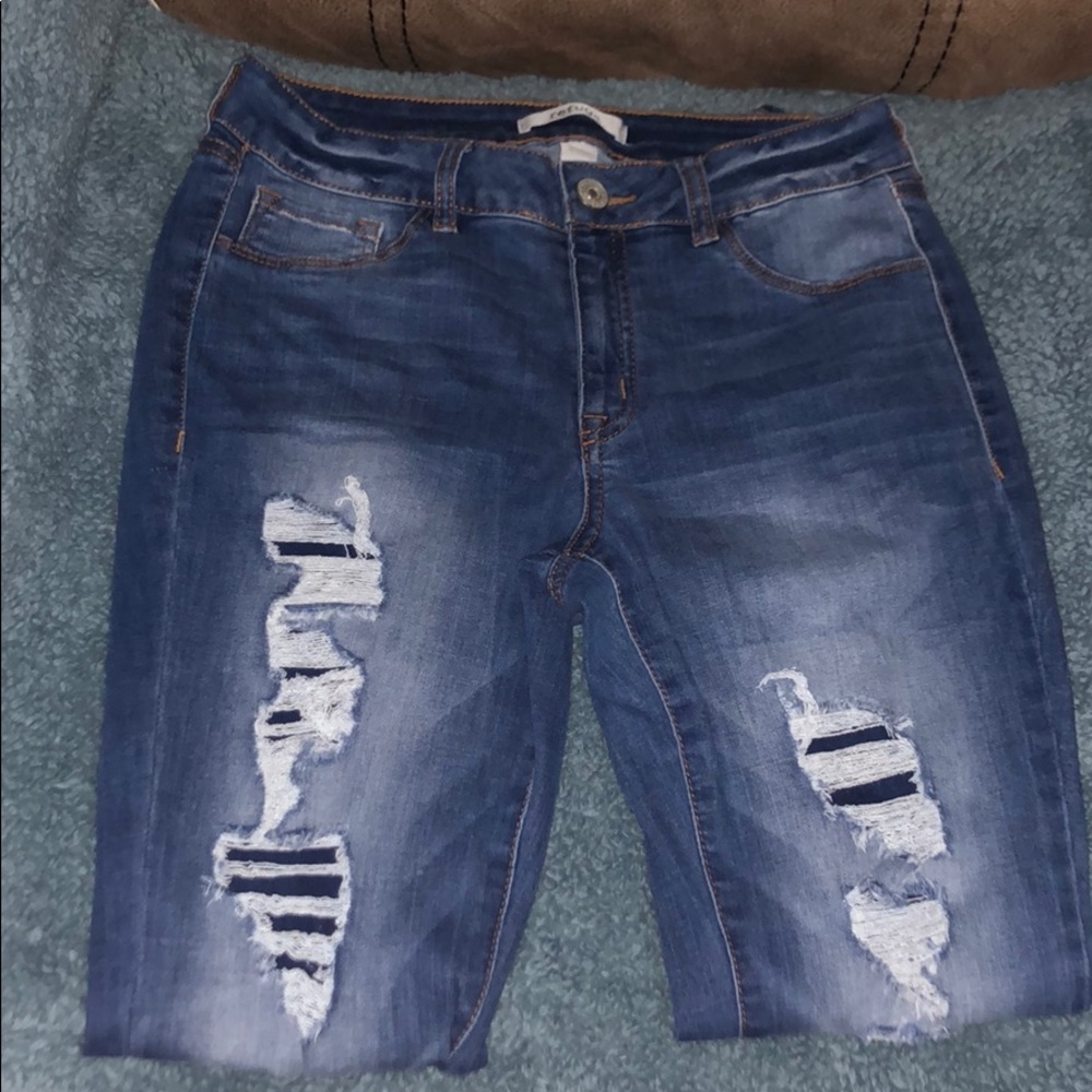 Blue jean stretch size 8 regular.